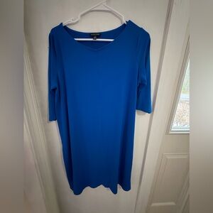 Eileen Fisher bright blue size large petite relaxed dress. Short sleeves 💙